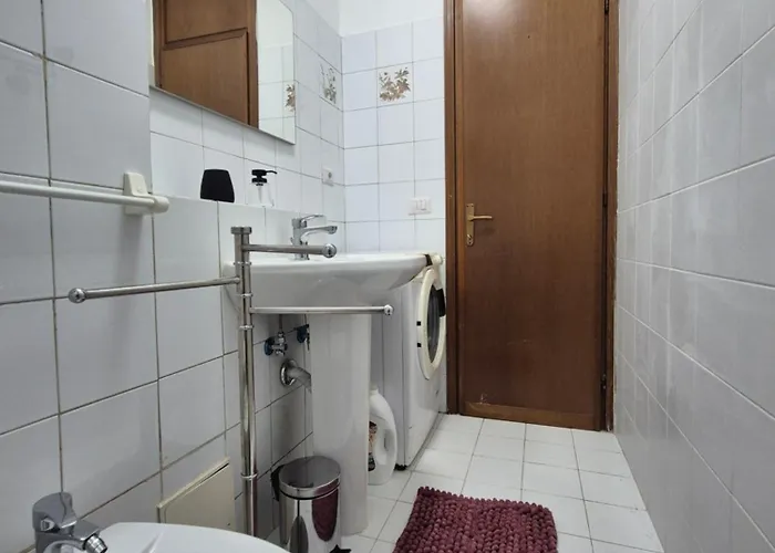Spinaceto Modern Home, Eur *