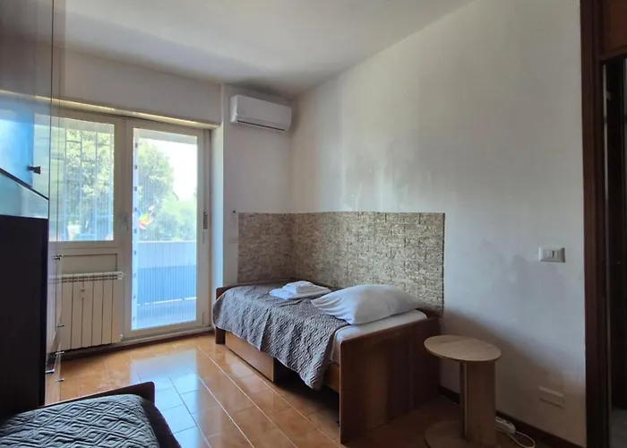 Spinaceto Modern Home, Eur Appartement